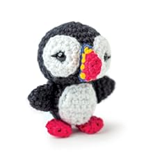 Book - Mini Amigurumi Birds: 25 Tiny Flying Creatures to Crochet by Sarah Abbondio (Hardback)
