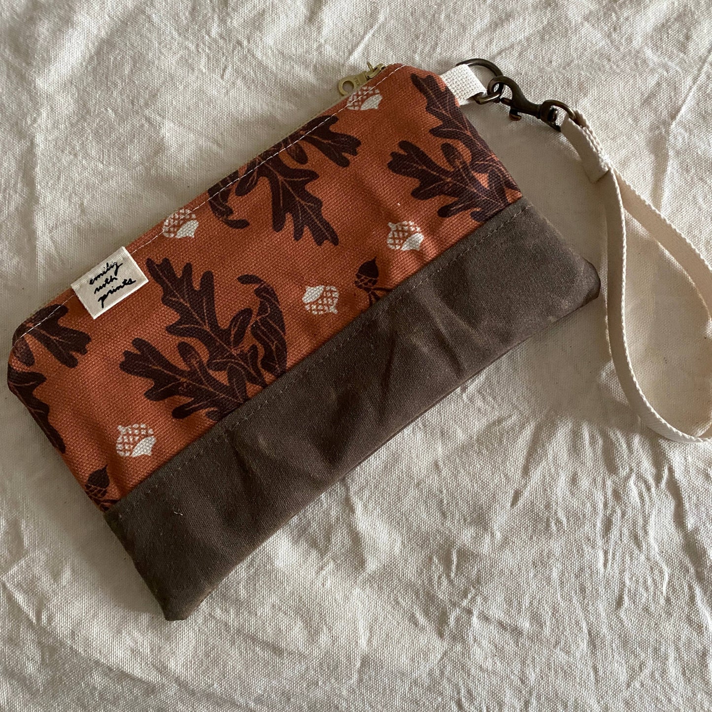 Wristlet - Waxed Canvas - Oak Leaf