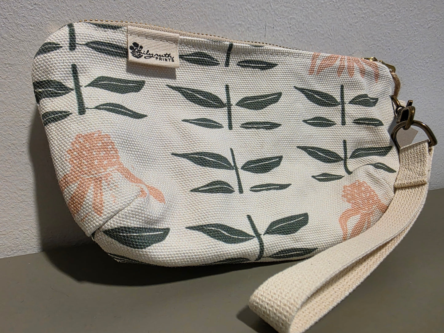 Clip-on Pouch - Canvas - Neutral Echinacea