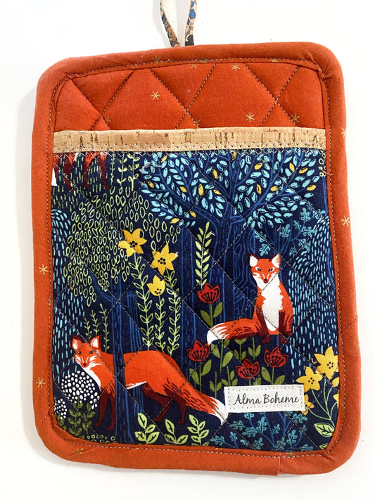 Pot Holder with Pocket - Cork & Cotton Sustainable - Foxes