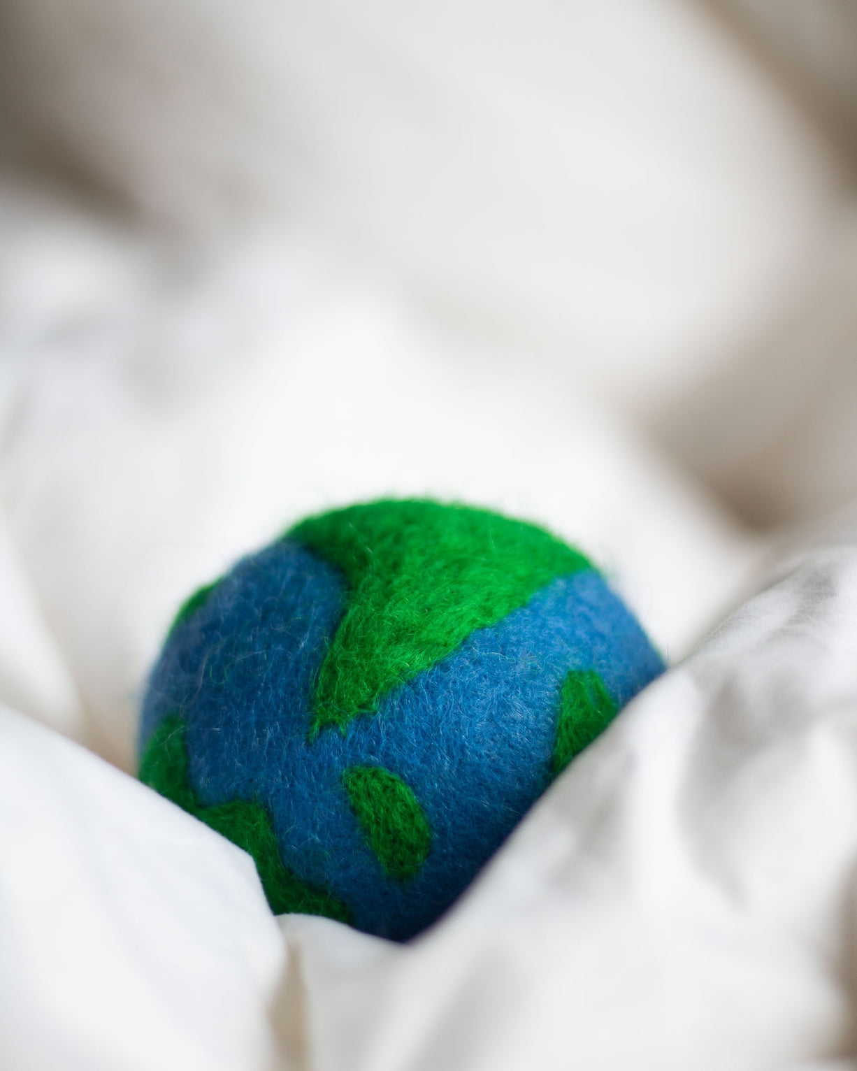 Eco-Laundry - Wool Dryer Ball - Mama Earth