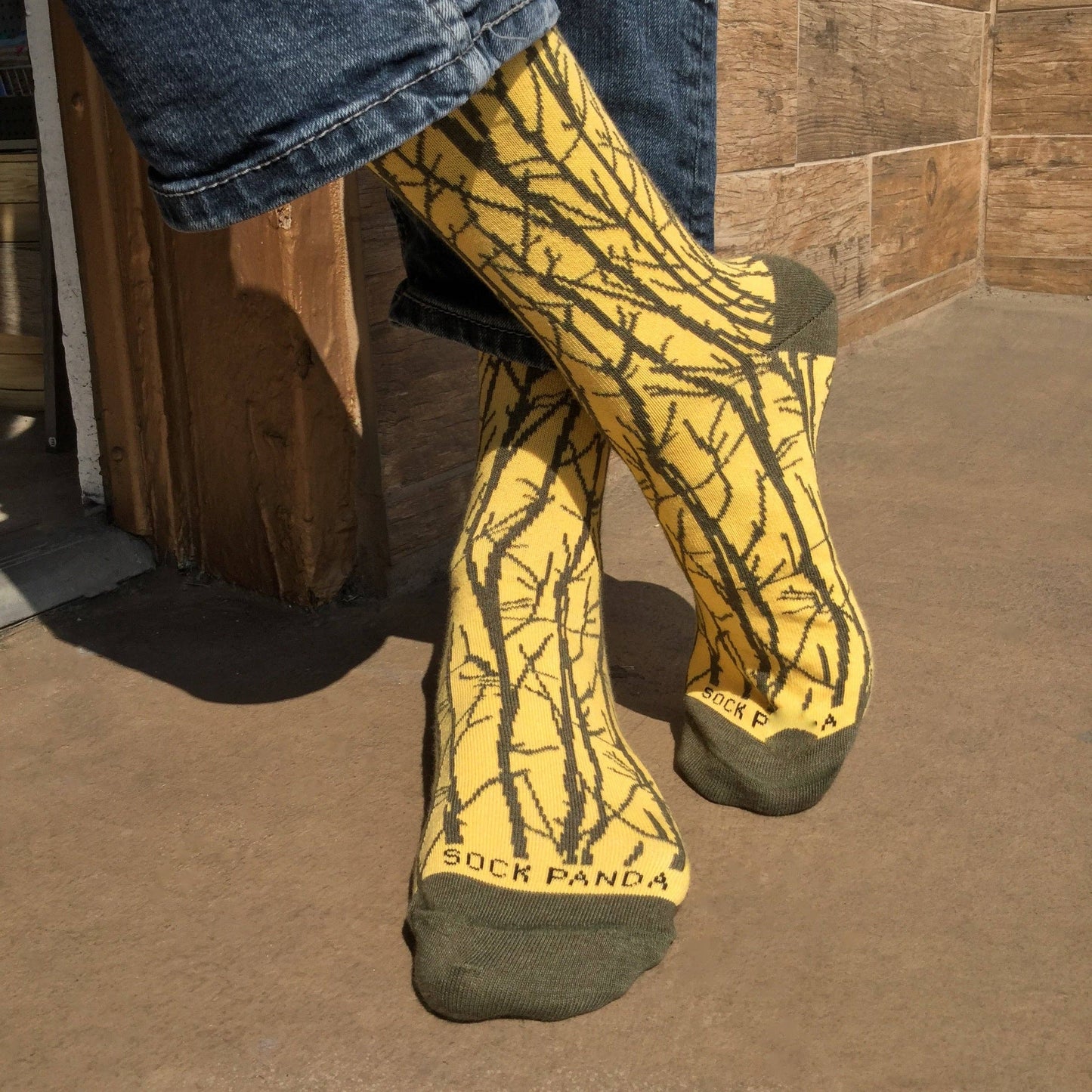 Socks - Adult Large - Sophisticated Branch Pattern