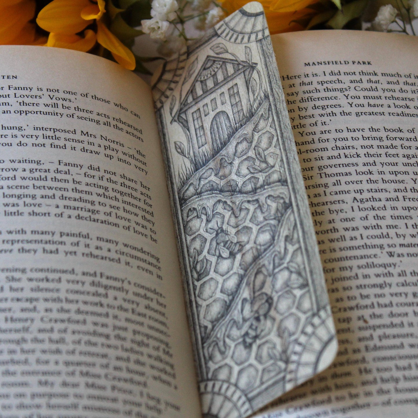 Bookmark - Mackenzie Myrick - House on the Hive