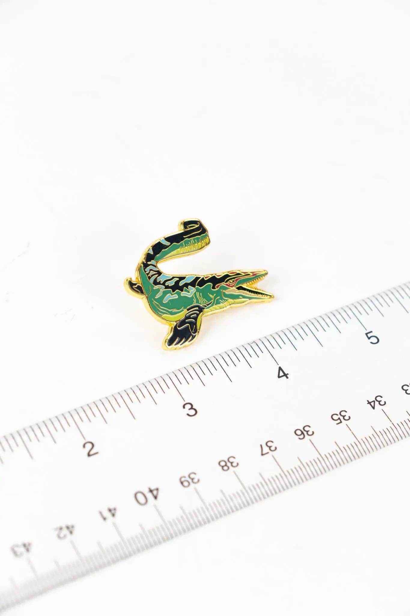 Pin - Mosasaurus Enamel Pin (Mosasaurus hoffmanni)