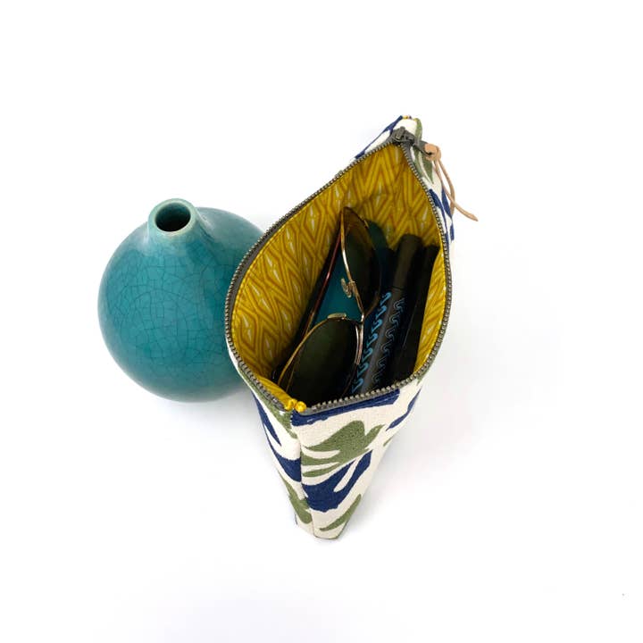 Pouch - Organic Slim Zip - Olive and Navy on the Fly